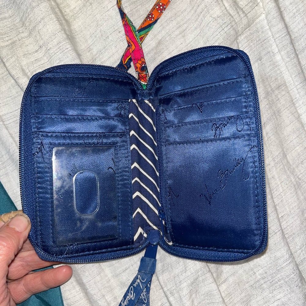 Vera Bradley Marrakesh Quilted Cotton Zip‎ Around Wristlet Wallet Navy Multi - Picture 6 of 6